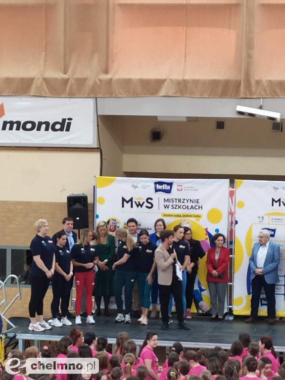 Lekcja wf z mistrzyniami sportu