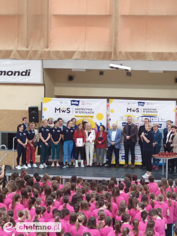 Lekcja wf z mistrzyniami sportu