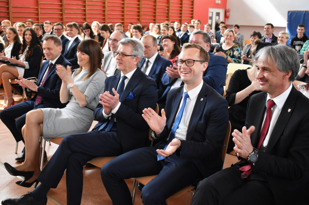 Zakończenie klas maturalnych w ZS CKZ Grubno