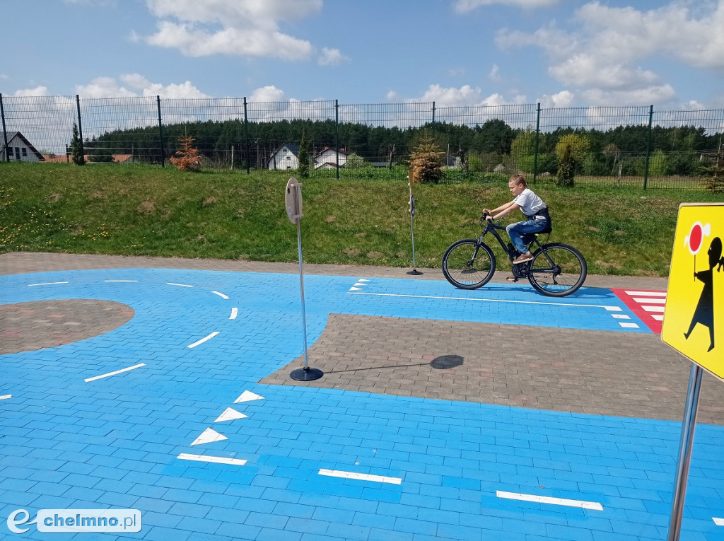 Uczniowie SP w Podwiesku zdawali na kartę rowerową