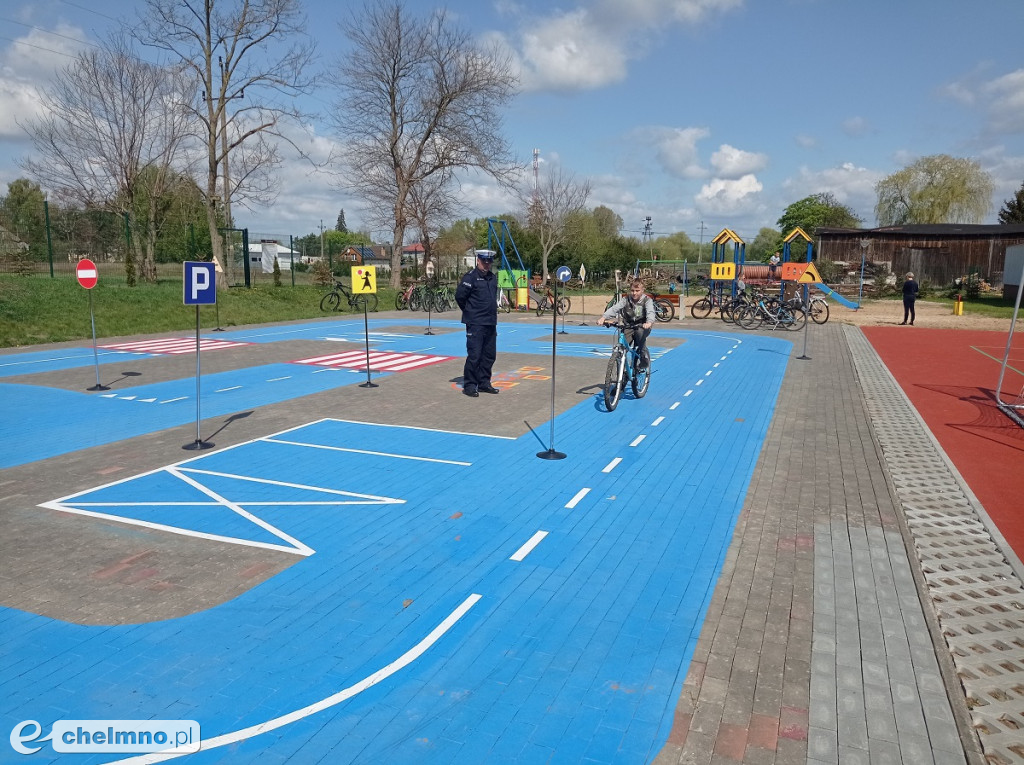 Uczniowie SP w Podwiesku zdawali na kartę rowerową