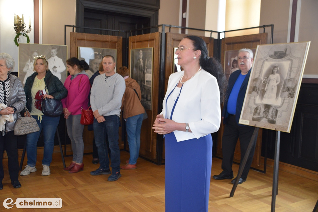 Interesujące otwarcie wystawy „Moja Pierwsza Komunia św.”