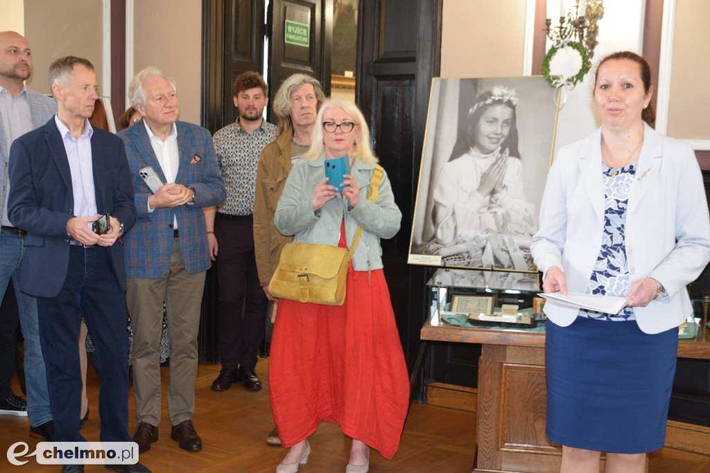 Interesujące otwarcie wystawy „Moja Pierwsza Komunia św.”