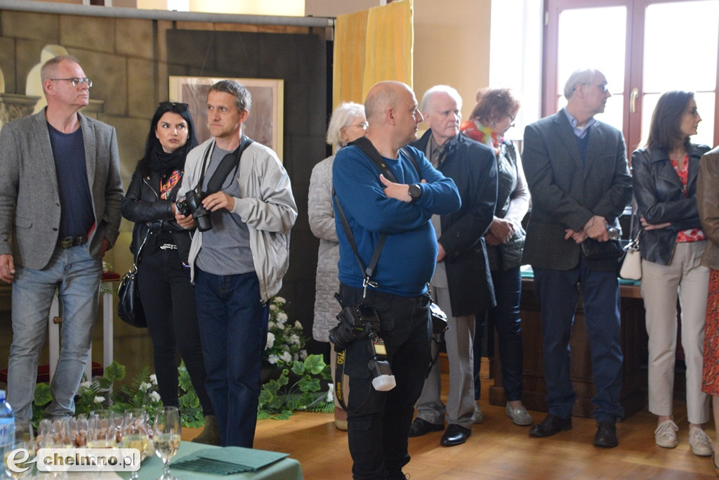 Interesujące otwarcie wystawy „Moja Pierwsza Komunia św.”