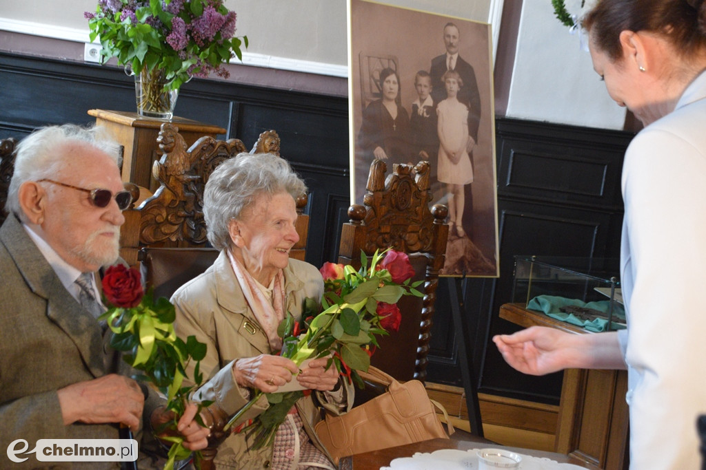 Interesujące otwarcie wystawy „Moja Pierwsza Komunia św.”