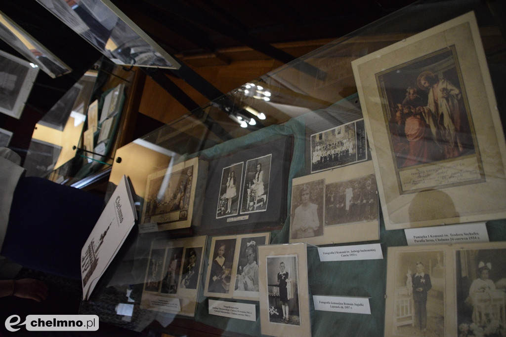 Interesujące otwarcie wystawy „Moja Pierwsza Komunia św.”