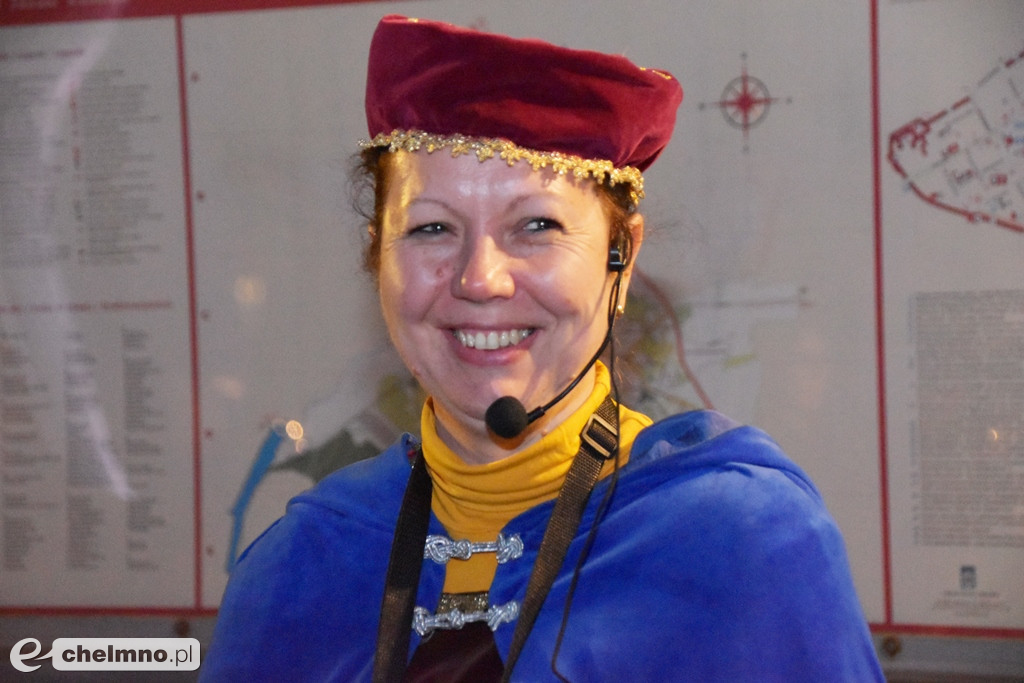 Duże zainteresowanie nocnym spacerkiem po Chełmnie