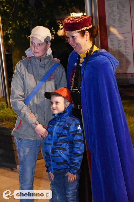 Duże zainteresowanie nocnym spacerkiem po Chełmnie