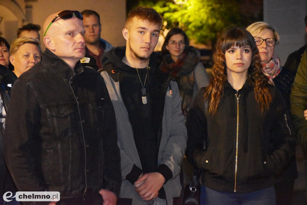 Duże zainteresowanie nocnym spacerkiem po Chełmnie