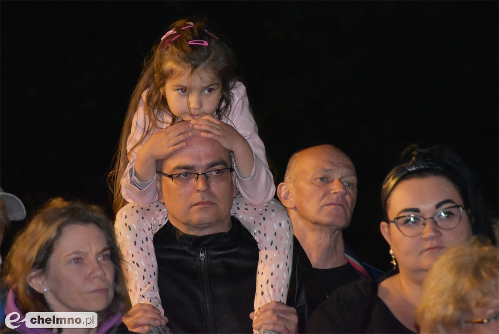 Duże zainteresowanie nocnym spacerkiem po Chełmnie