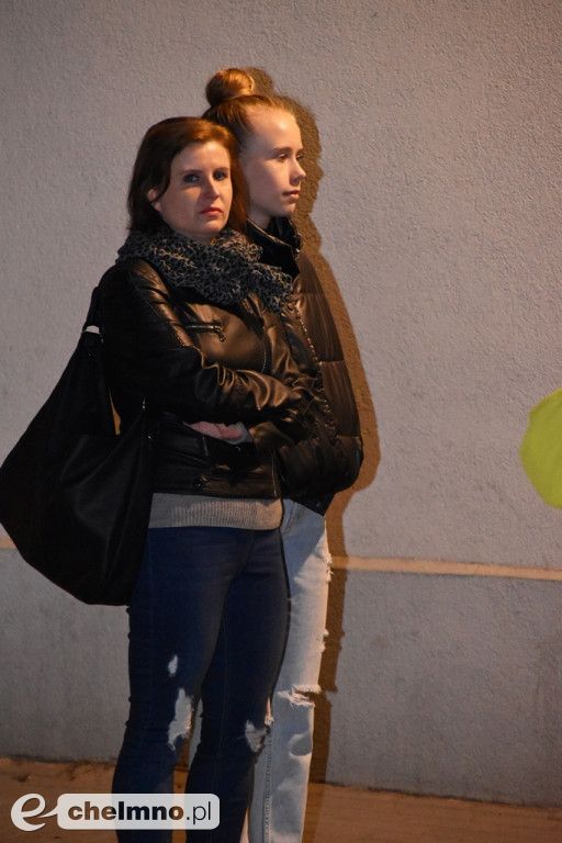 Duże zainteresowanie nocnym spacerkiem po Chełmnie