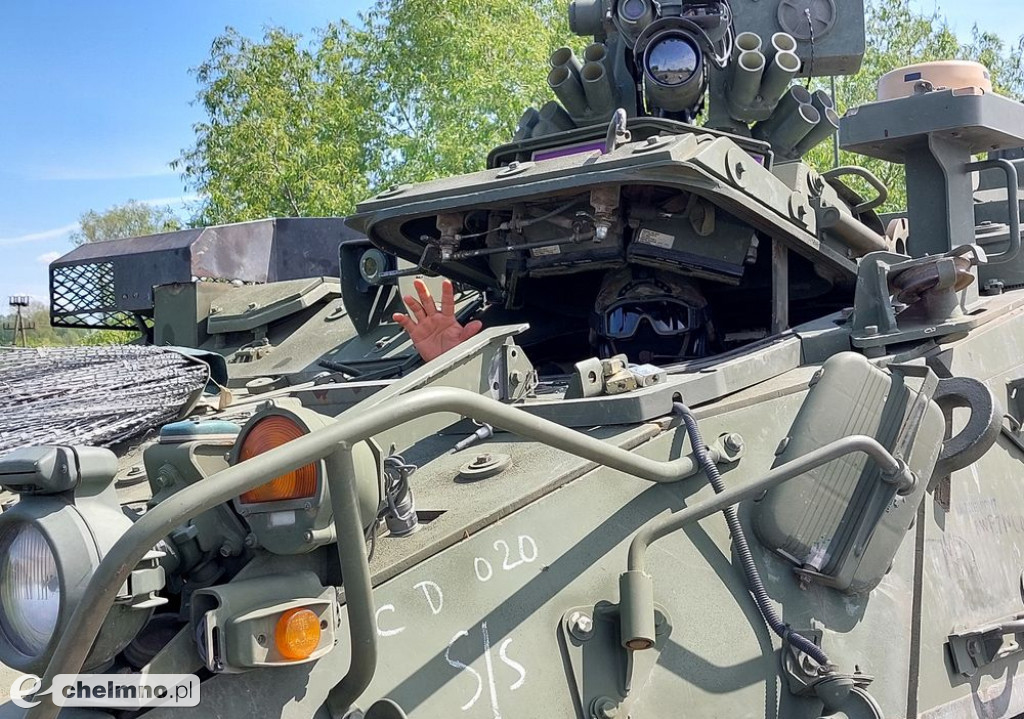 F 16 i śmigłowce na niebie, wybuchy pod Chełmnem