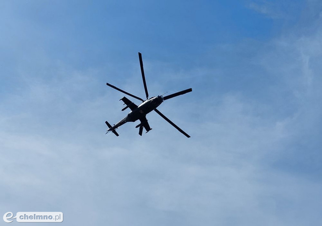 F 16 i śmigłowce na niebie, wybuchy pod Chełmnem