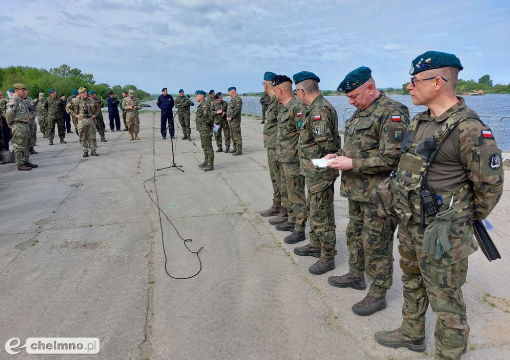 F 16 i śmigłowce na niebie, wybuchy pod Chełmnem