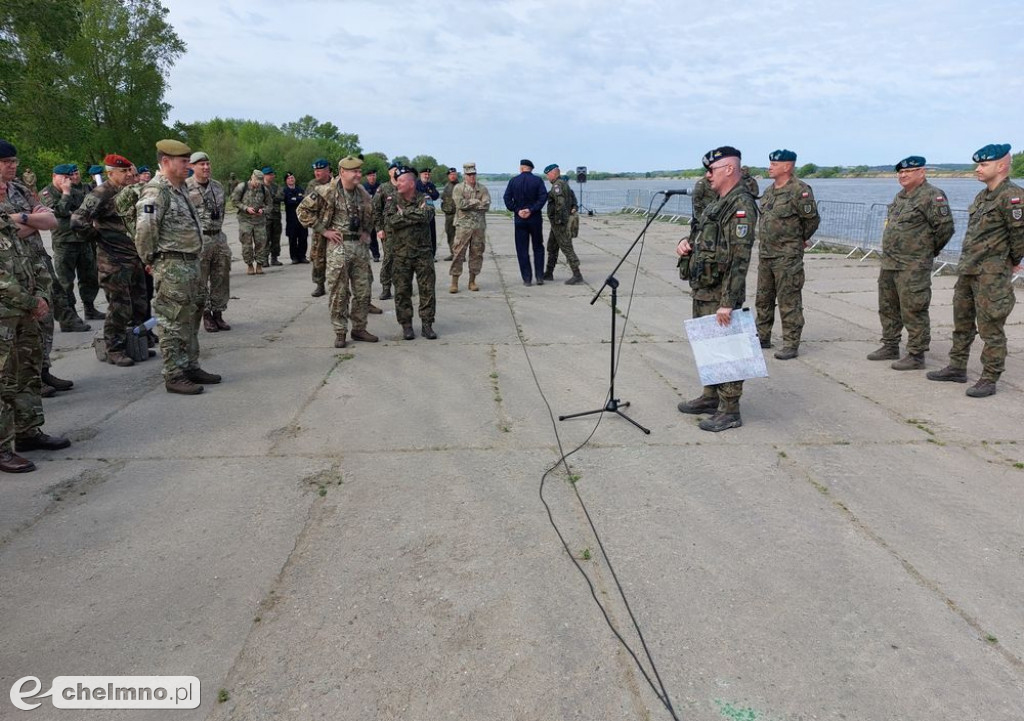 F 16 i śmigłowce na niebie, wybuchy pod Chełmnem