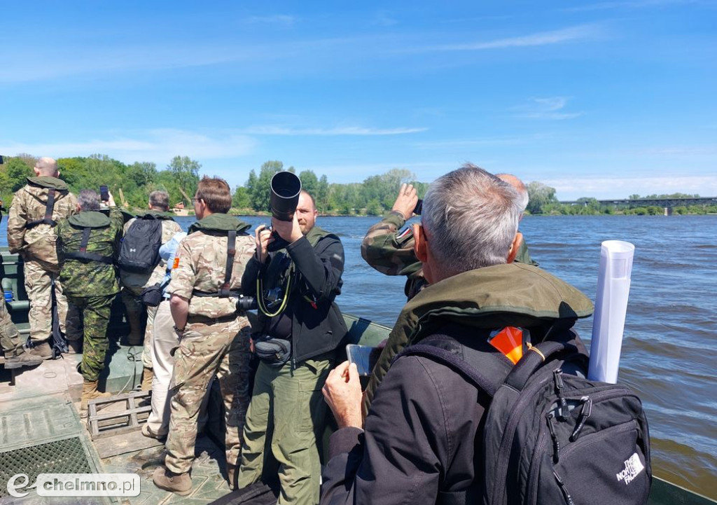 F 16 i śmigłowce na niebie, wybuchy pod Chełmnem