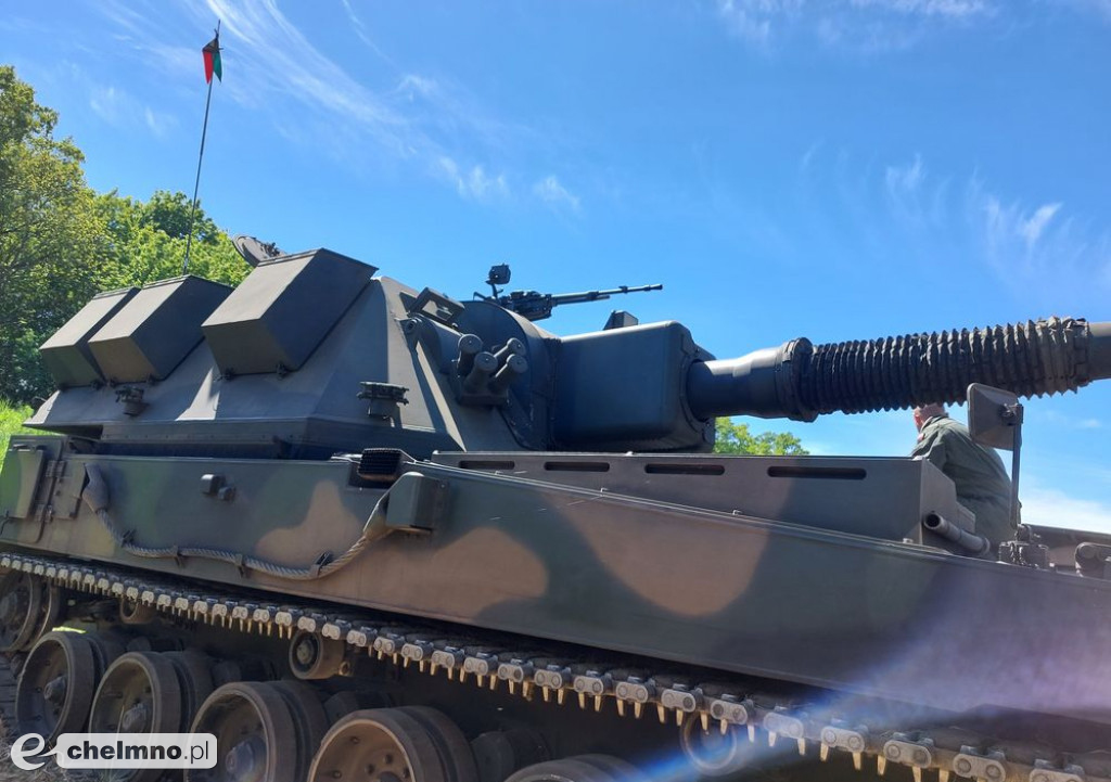F 16 i śmigłowce na niebie, wybuchy pod Chełmnem