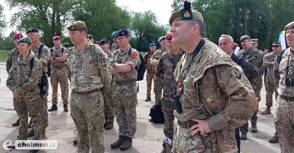 F 16 i śmigłowce na niebie, wybuchy pod Chełmnem