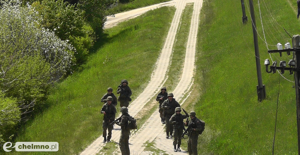 F 16 i śmigłowce na niebie, wybuchy pod Chełmnem
