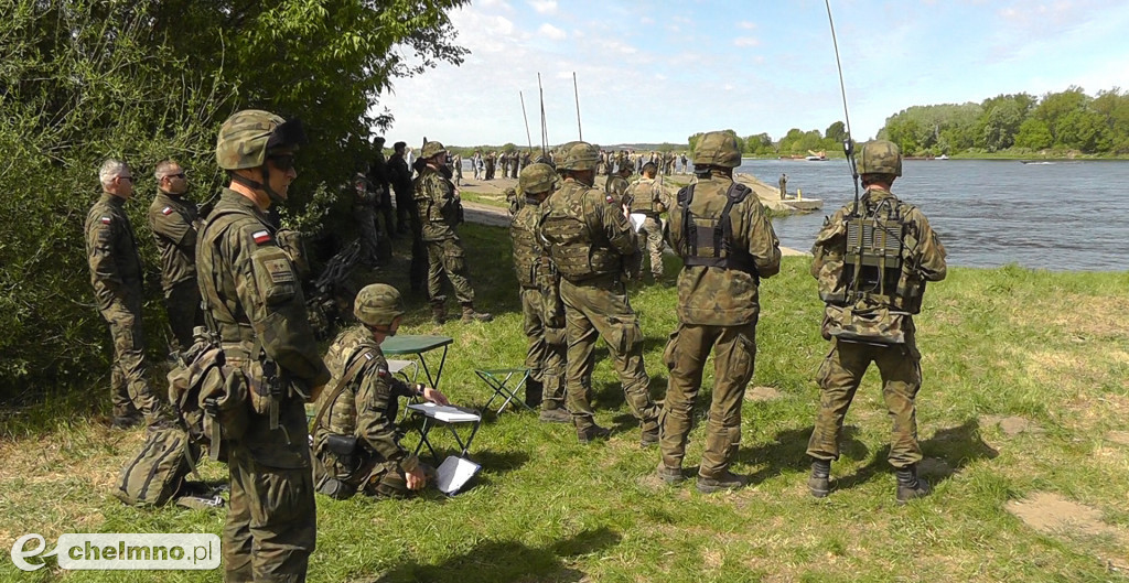 F 16 i śmigłowce na niebie, wybuchy pod Chełmnem