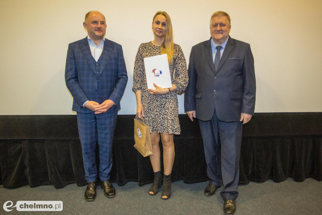 Szkolni humaniści ze stypendiami