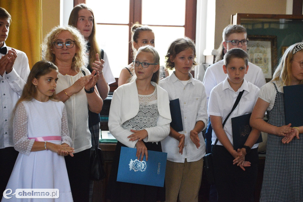 Nagrody burmistrza dla najlepszych uczniów