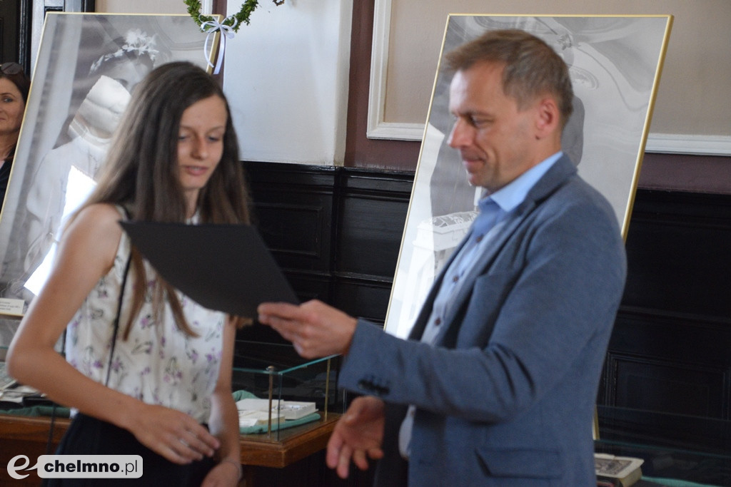 Nagrody burmistrza dla najlepszych uczniów