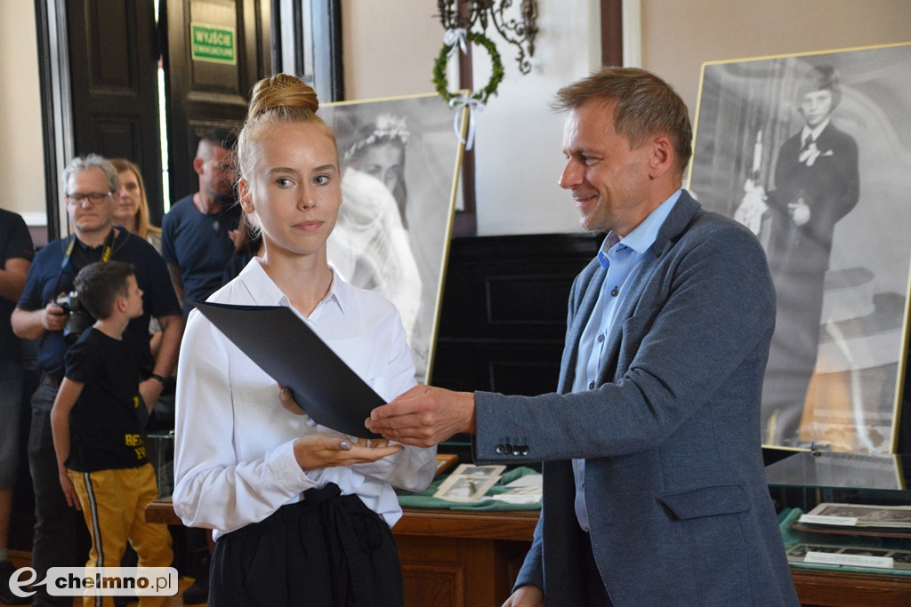 Nagrody burmistrza dla najlepszych uczniów