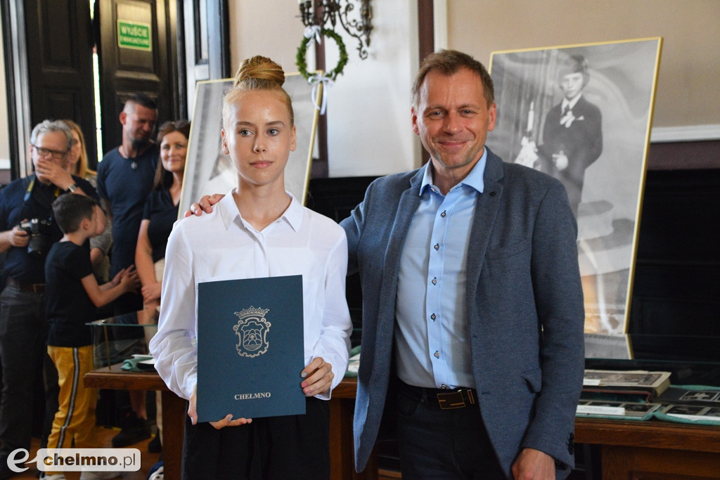 Nagrody burmistrza dla najlepszych uczniów