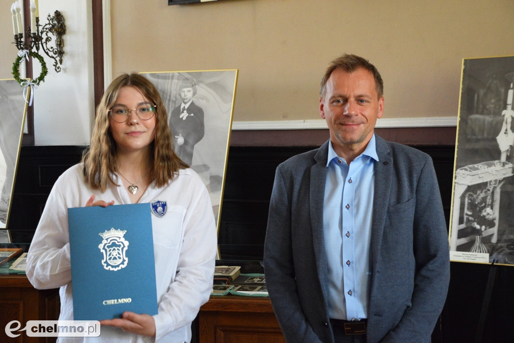 Nagrody burmistrza dla najlepszych uczniów