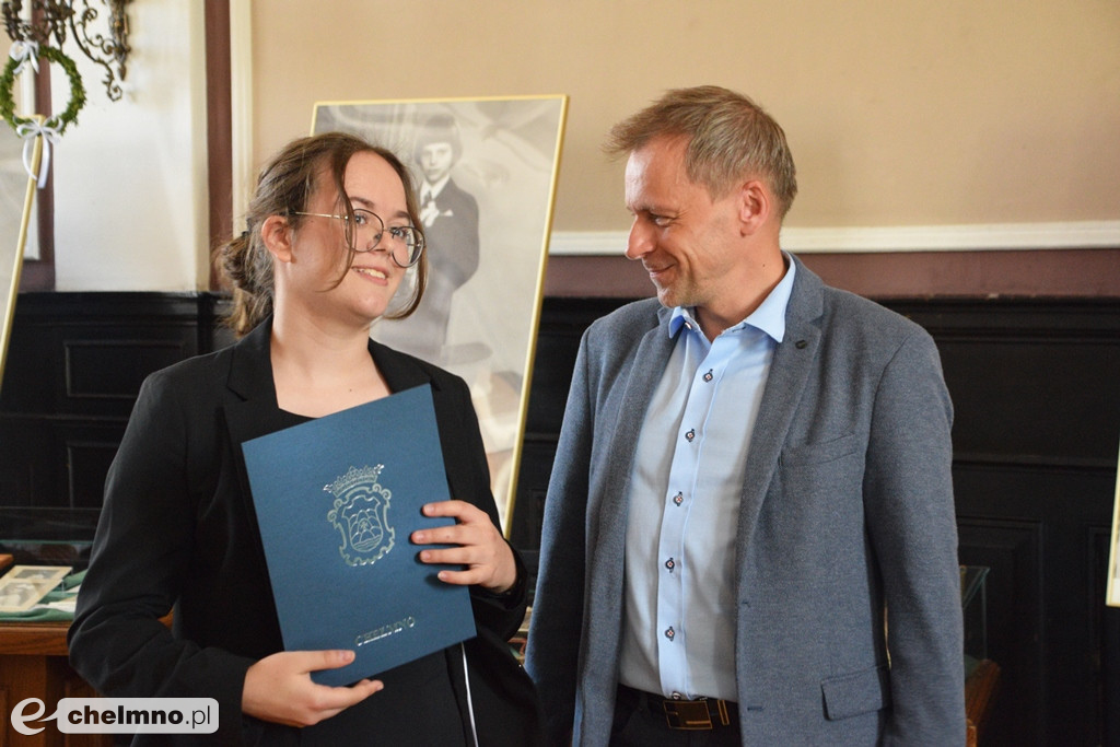 Nagrody burmistrza dla najlepszych uczniów