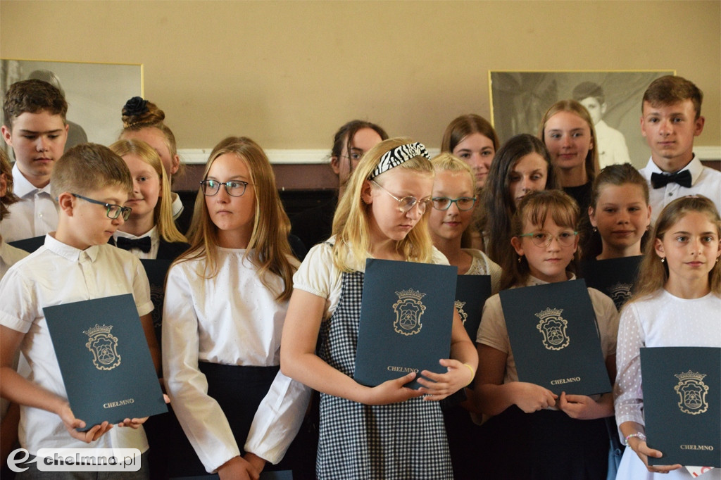 Nagrody burmistrza dla najlepszych uczniów