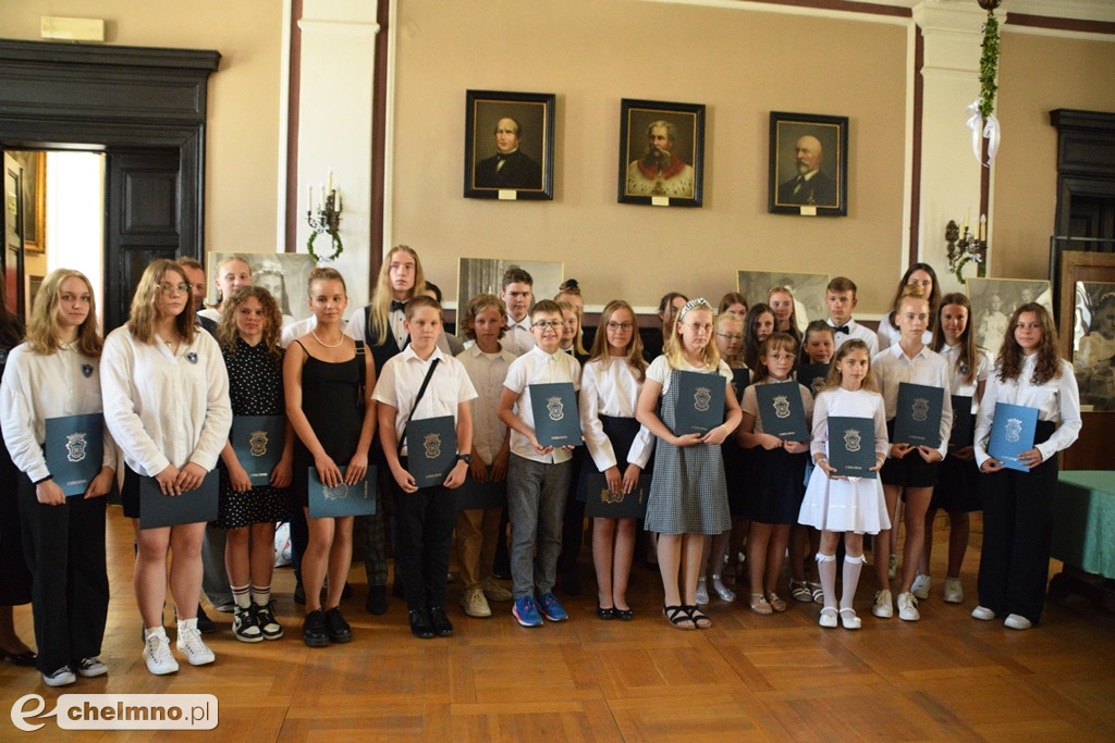 Nagrody burmistrza dla najlepszych uczniów
