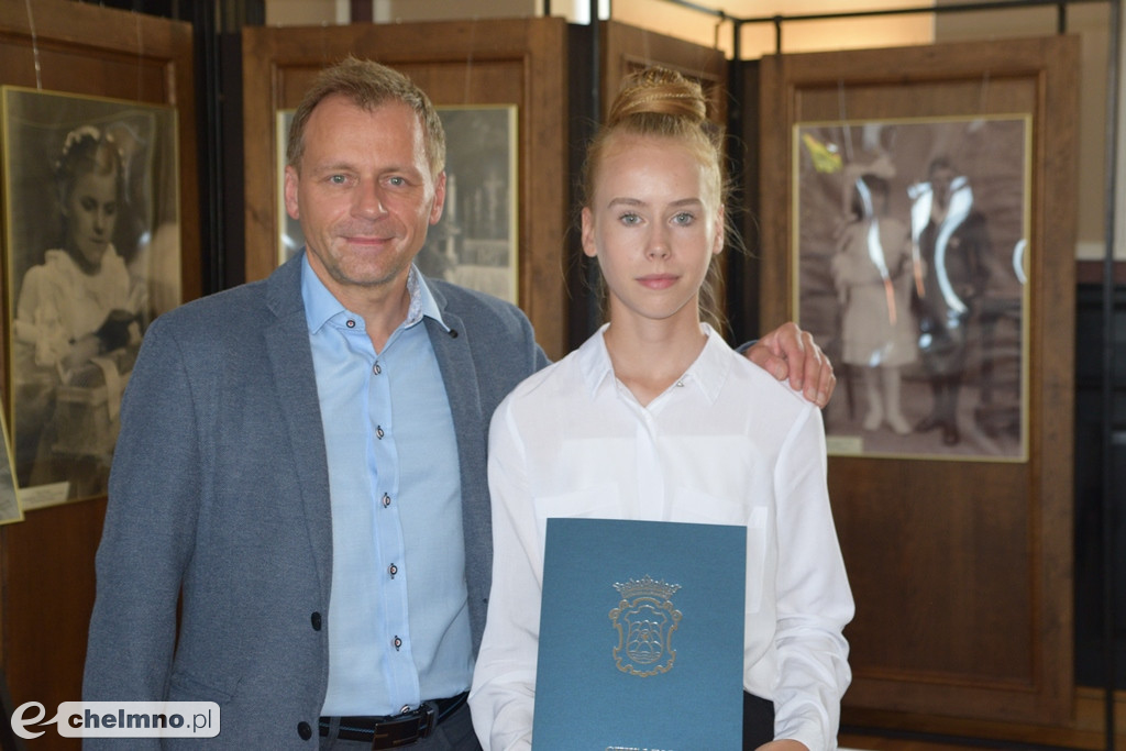 Nagrody burmistrza dla najlepszych uczniów