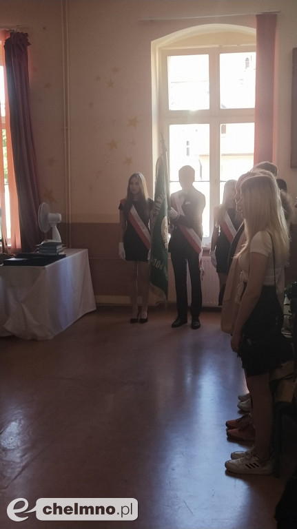Wczorajsze pożegnanie absolwentów klas VIII w Dwójce