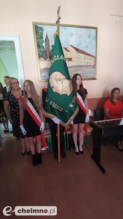 Wczorajsze pożegnanie absolwentów klas VIII w Dwójce