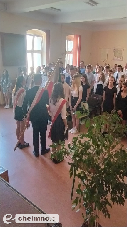 Wczorajsze pożegnanie absolwentów klas VIII w Dwójce
