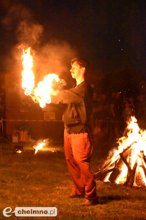 Efektowny pokaz Fire Show nad Jeziorem Starogrodzkim