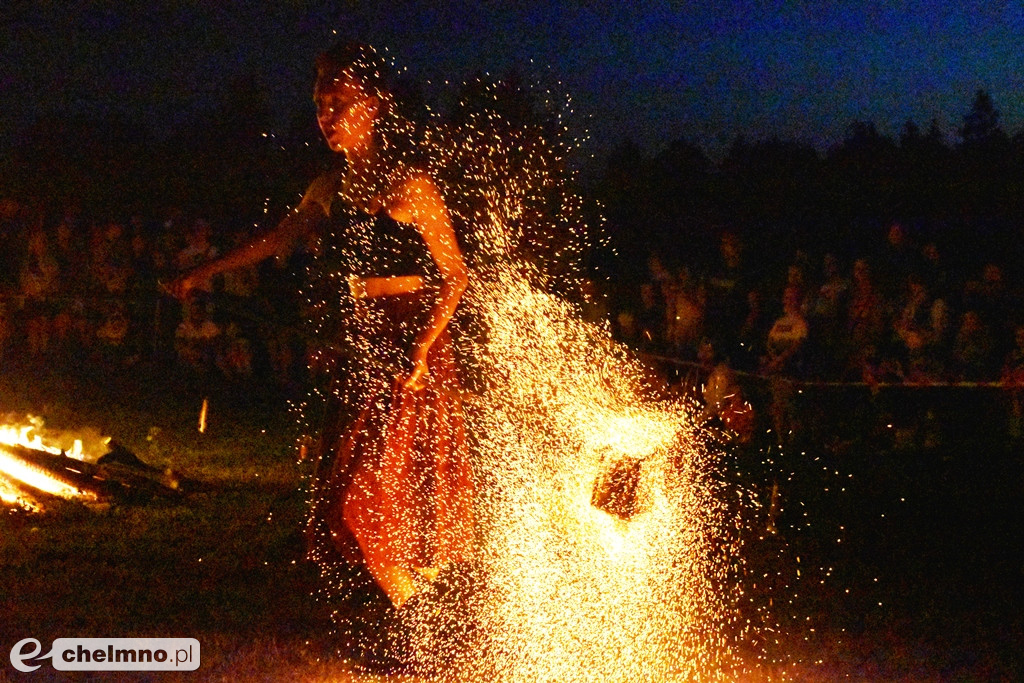 Efektowny pokaz Fire Show nad Jeziorem Starogrodzkim