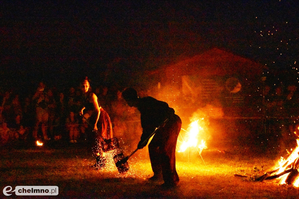 Efektowny pokaz Fire Show nad Jeziorem Starogrodzkim