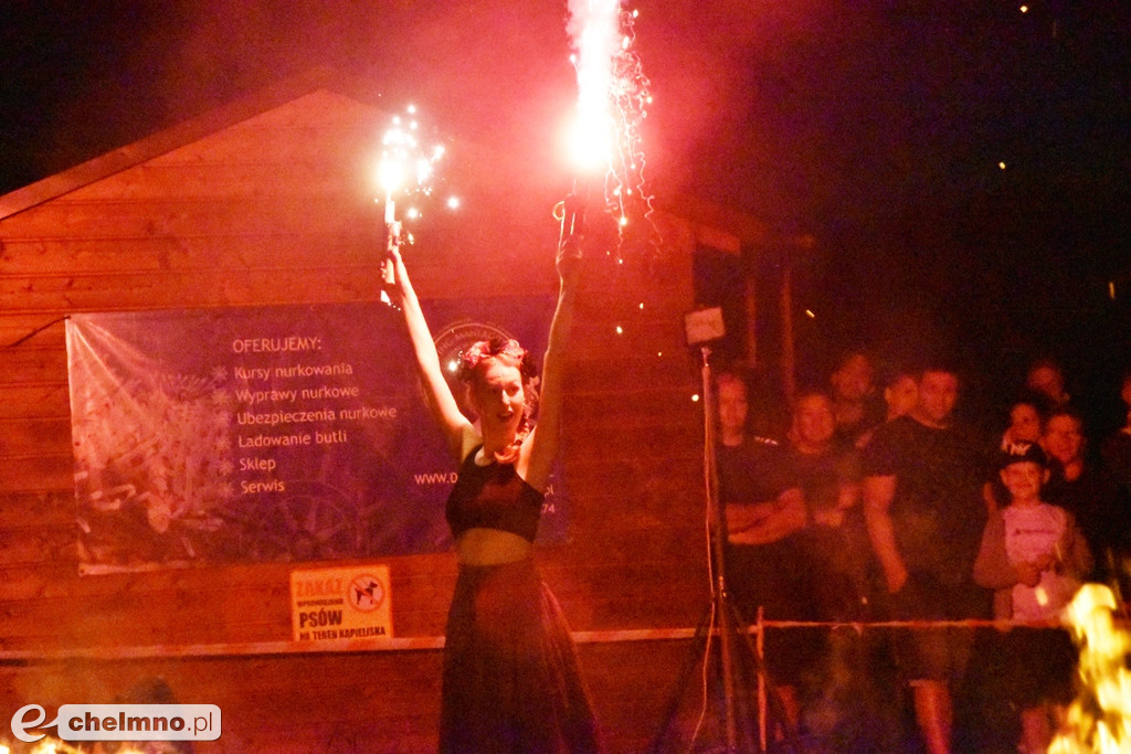 Efektowny pokaz Fire Show nad Jeziorem Starogrodzkim