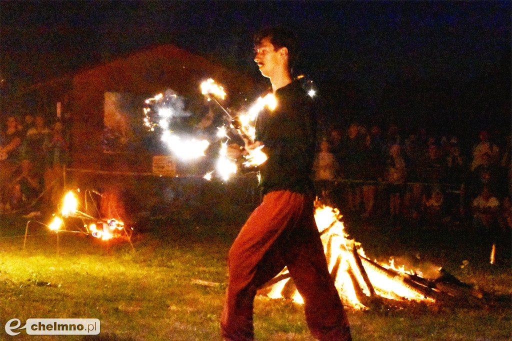 Efektowny pokaz Fire Show nad Jeziorem Starogrodzkim