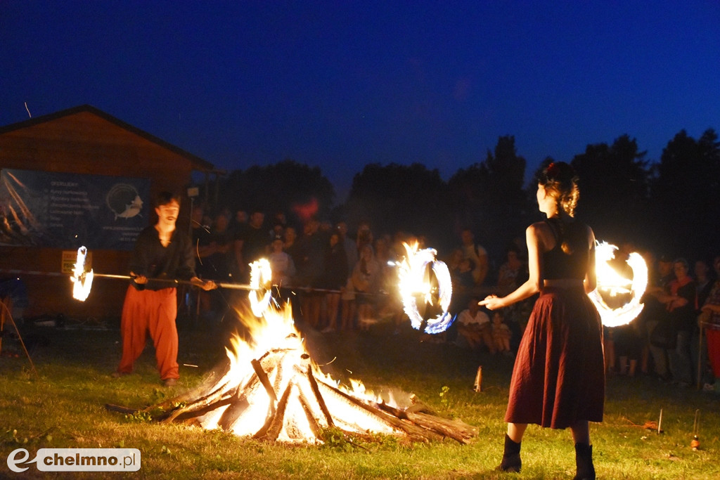 Efektowny pokaz Fire Show nad Jeziorem Starogrodzkim