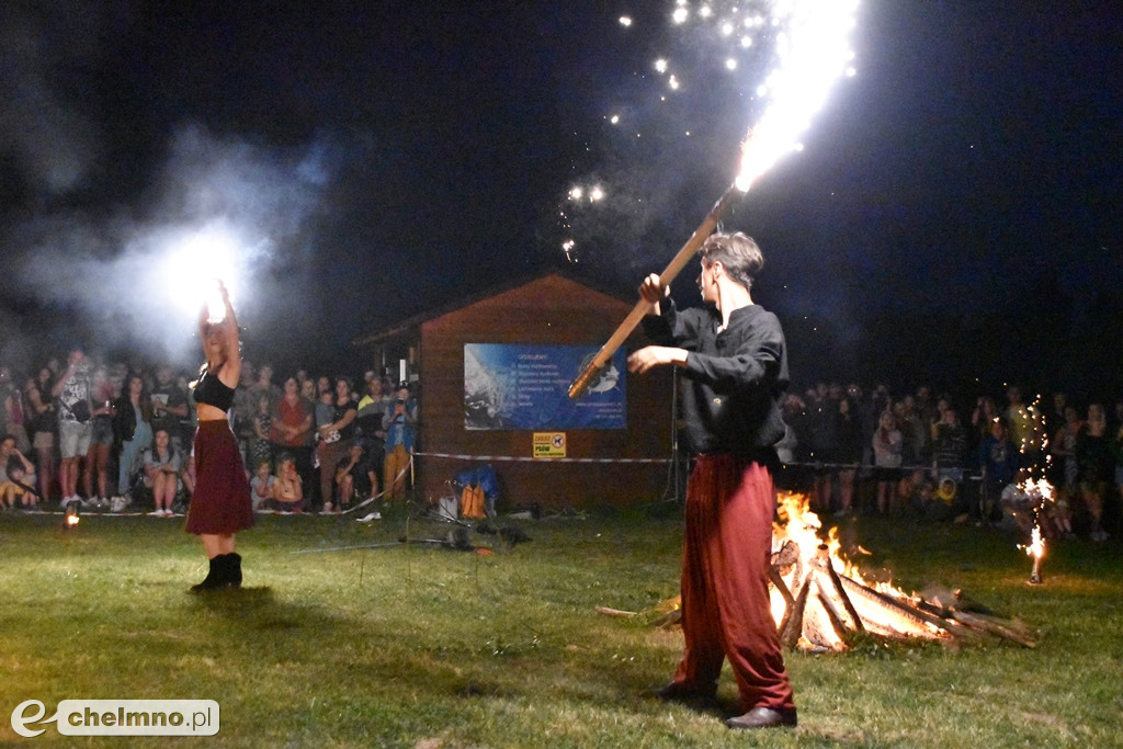 Efektowny pokaz Fire Show nad Jeziorem Starogrodzkim