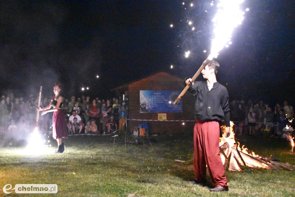 Efektowny pokaz Fire Show nad Jeziorem Starogrodzkim