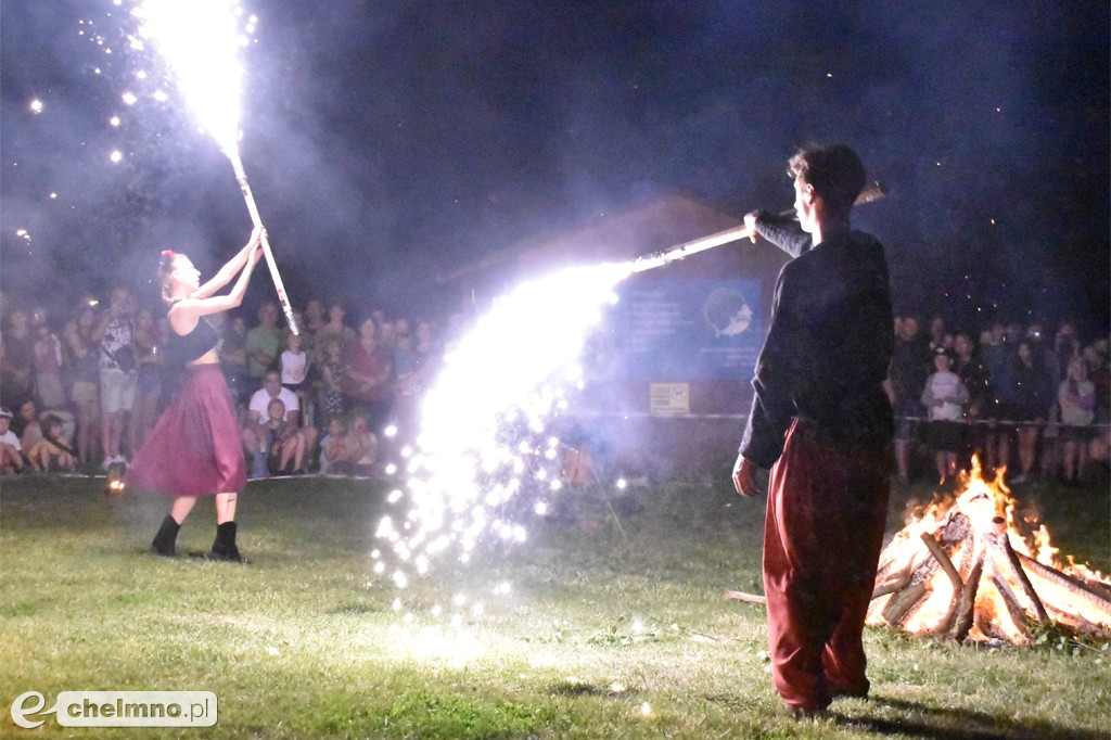 Efektowny pokaz Fire Show nad Jeziorem Starogrodzkim