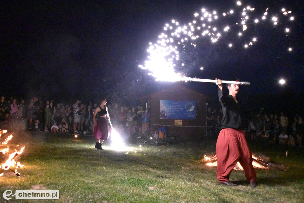 Efektowny pokaz Fire Show nad Jeziorem Starogrodzkim