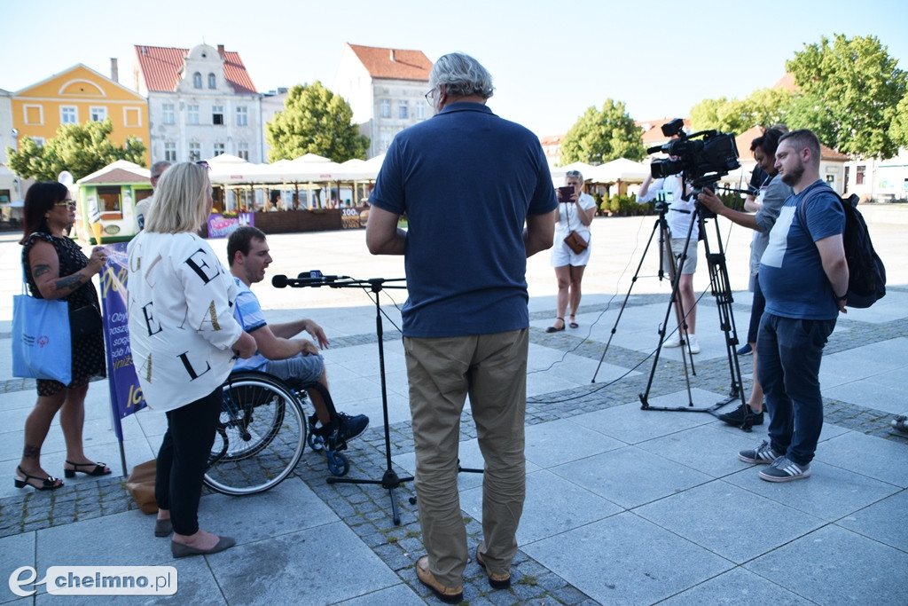 Posłowie walczą o zwiększenie renty socjalnej