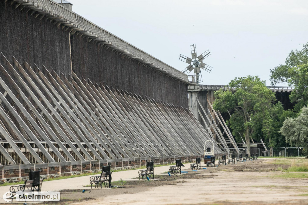 Lato pod ciechocińskimi tężniami