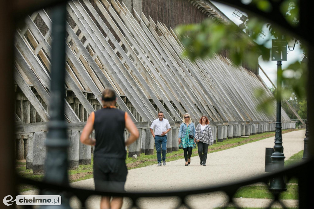 Lato pod ciechocińskimi tężniami